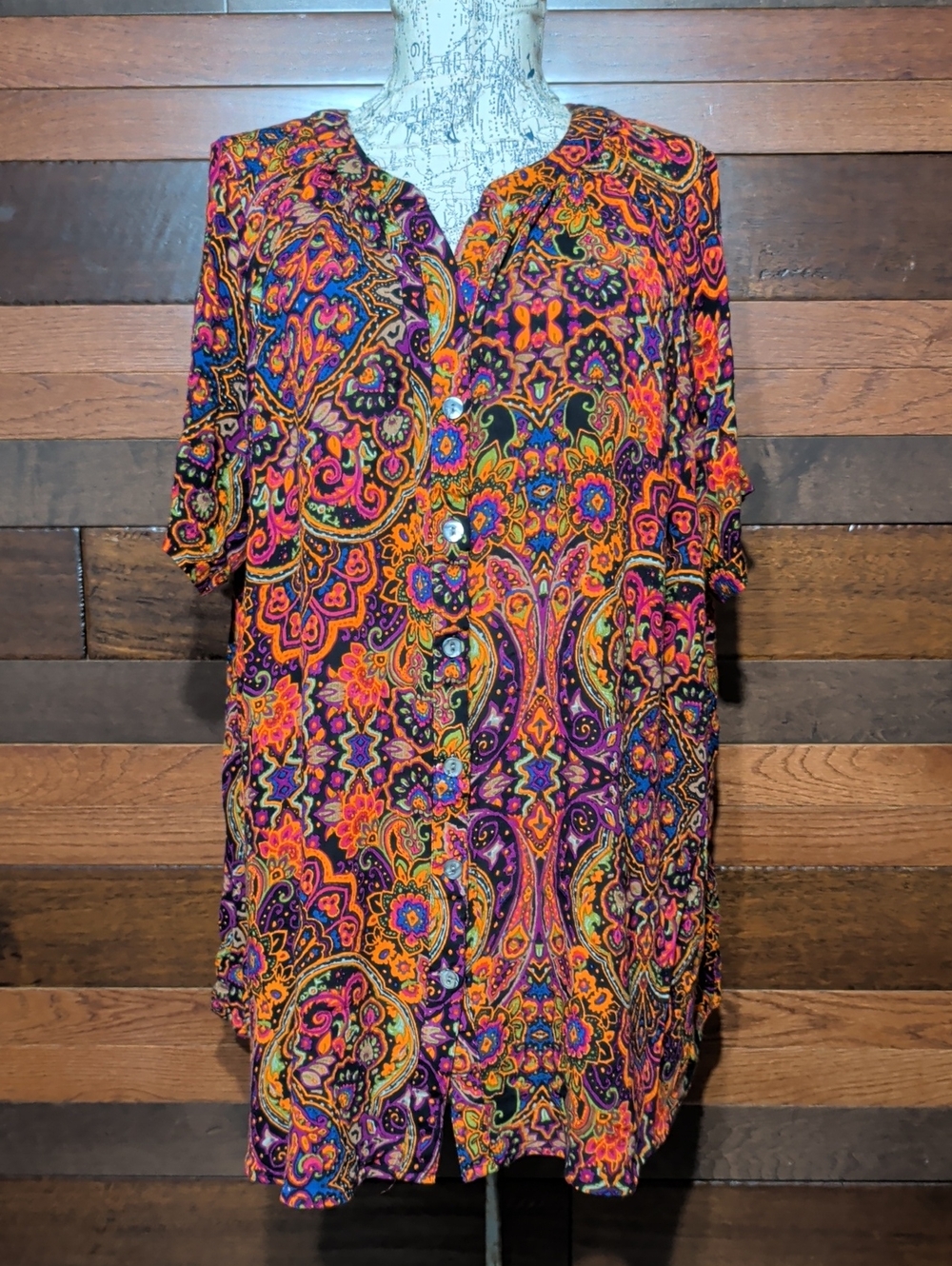 No Brand Tag Vibrant Paisley Button-Up Tunic in Orange, Purple & Pink